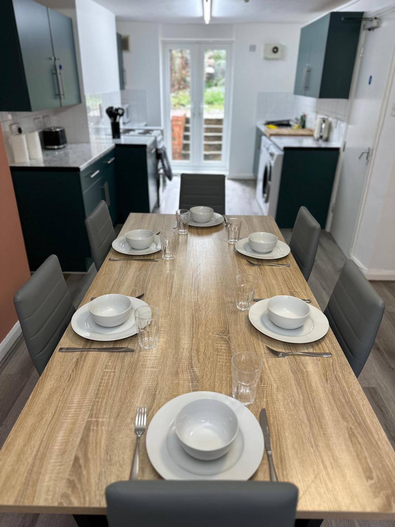 Hackney Mid & Long-term Londra
